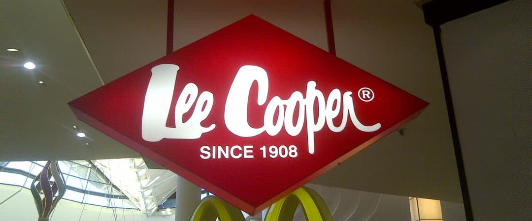 Lee cooper illuminated sign